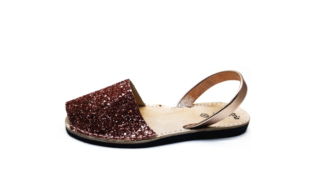 Sandalia Menorquina Plana Tejido glitter Combinada en Platino Hecho en España