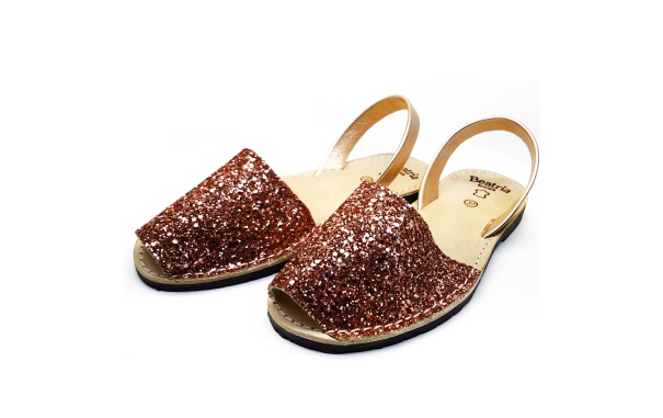 Sandalia Menorquina Plana Tejido glitter Combinada en Platino Hecho en España