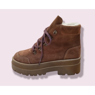 Bota anillas piel suela track 2