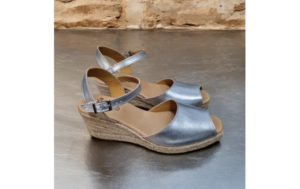 Alpargatas Plata Beatria Shoes... Alpargatas Plata Beatria Shoes...